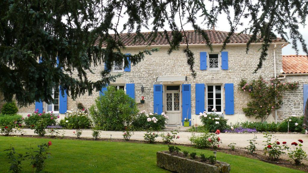 Le Clos De La Vigne Bed & Breakfast Montreuil  ภายนอก รูปภาพ