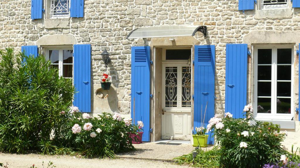 Le Clos De La Vigne Bed & Breakfast Montreuil  ภายนอก รูปภาพ