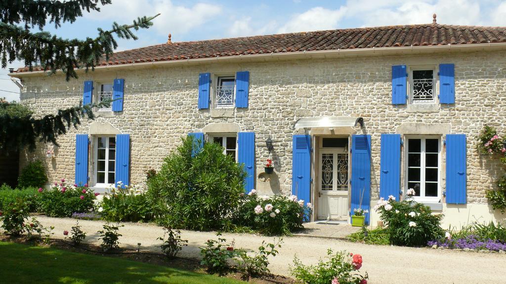 Le Clos De La Vigne Bed & Breakfast Montreuil  ภายนอก รูปภาพ